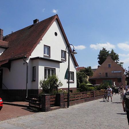 Ferienwohnung Am Hafen Люббенау Экстерьер фото